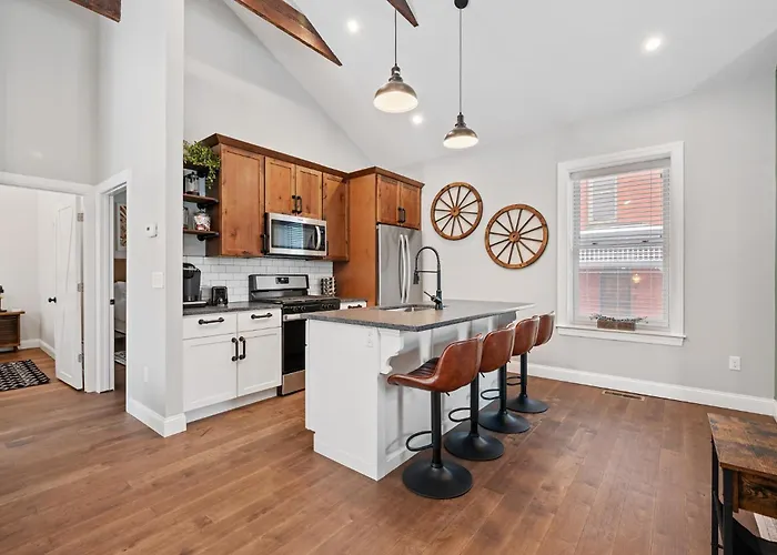 Ferienhaus Luxurious Design | Easy Access To Downtown | Sleeps 4 Pittsburgh